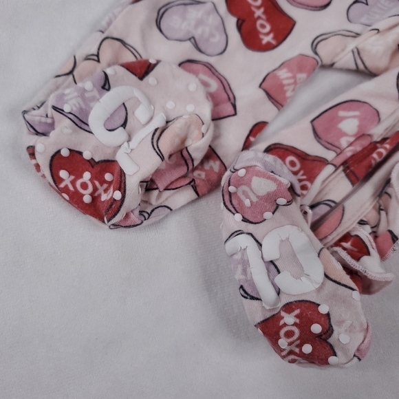 Caden Lane Ruffled Heart Zippered Footie Sleeper Pajama Newborn - Picture 8 of 12